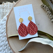 Load image into Gallery viewer, Dew Drop Earrings