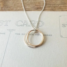 Load image into Gallery viewer, Friendship Circles Necklace