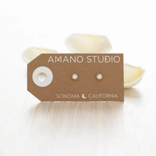 Load image into Gallery viewer, Freshwater Pearl Stud Earrings
