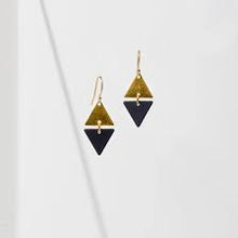 Load image into Gallery viewer, Alta Earrings Black
